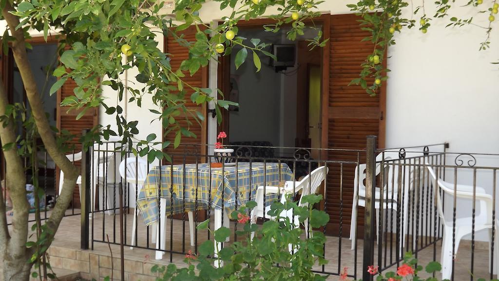 Pefka Studios & Apartments Vourvourou Exterior photo